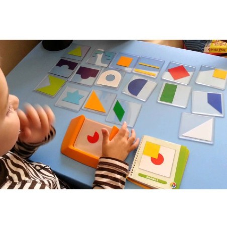 SMART GAMES - COLOUR CODE