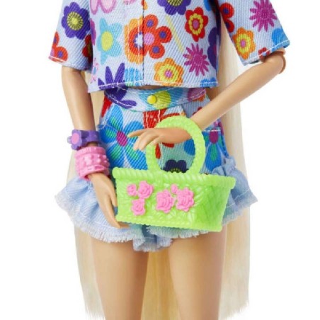 BARBIE EXTRA MUÑECA Y MASCOTA FLOWER POW