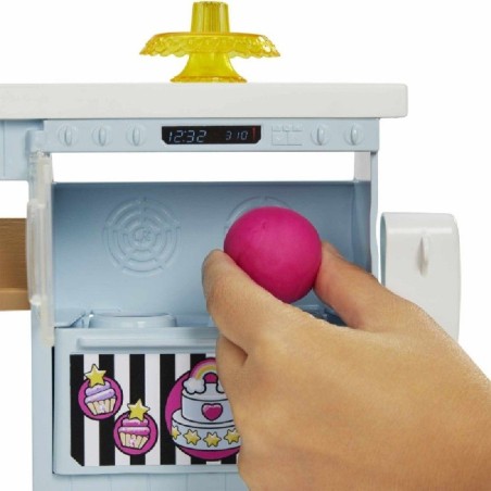 BARBIE Y SU PASTELERÍA
