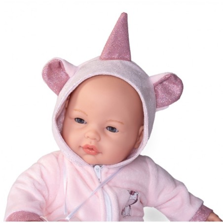 Bimba lagrimitas disfraz de unicornio