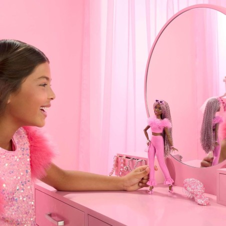 Barbie Deluxe Style Muñeca n. 4 con conj