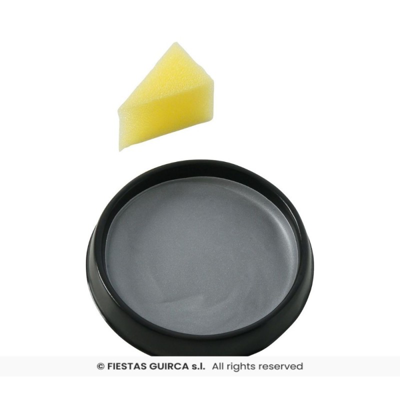 maquillaje con esponja plateado