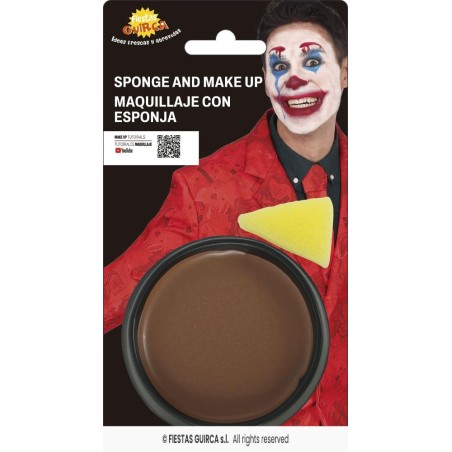 maquillaje con esponja marron oscuro
