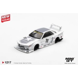 Mini GT Nissan GT-R R32 LB-Kaido Works T