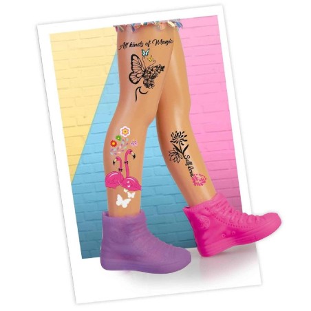 NANCY CADA DIA UN TATTOO