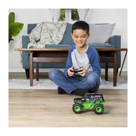 MONSTER JAM GRAVE DIGGER RC 1:24